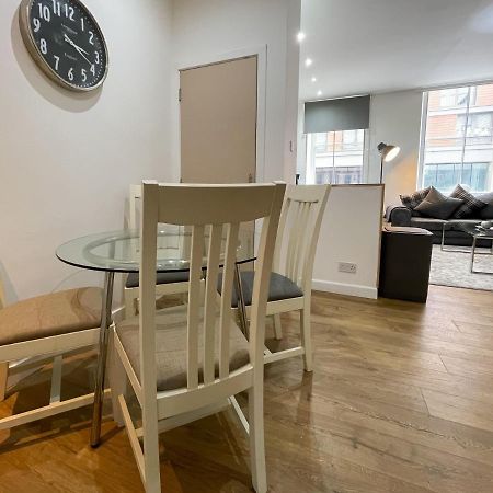 Exquisite 2BR Flat near Central Train Station Glasgow Extérieur photo