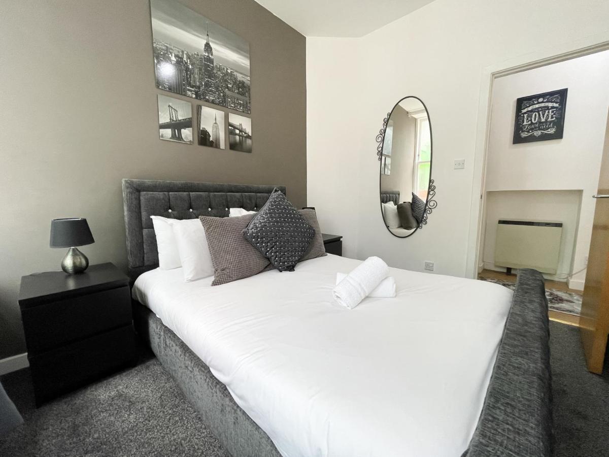 Exquisite 2BR Flat near Central Train Station Glasgow Extérieur photo