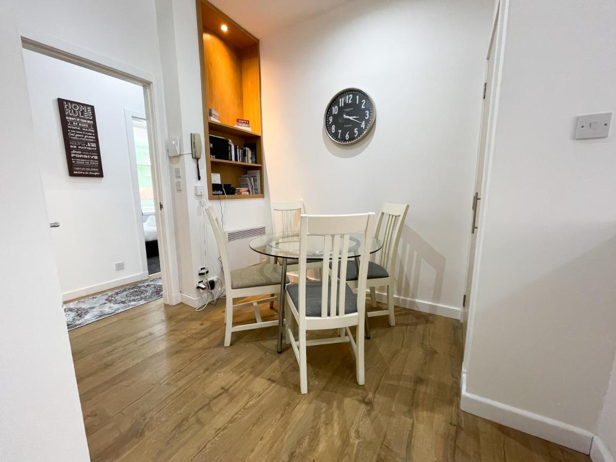 Exquisite 2BR Flat near Central Train Station Glasgow Extérieur photo