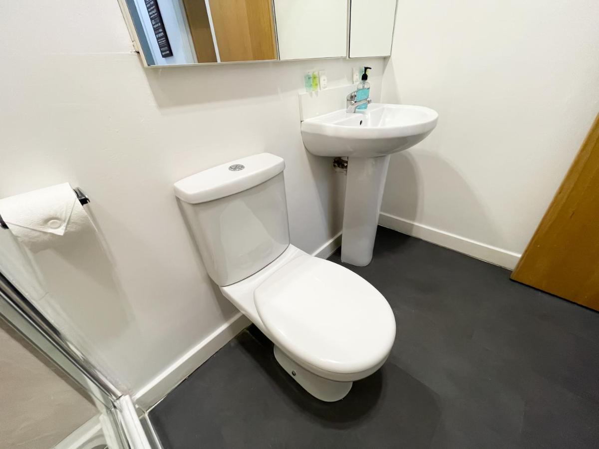 Exquisite 2BR Flat near Central Train Station Glasgow Extérieur photo